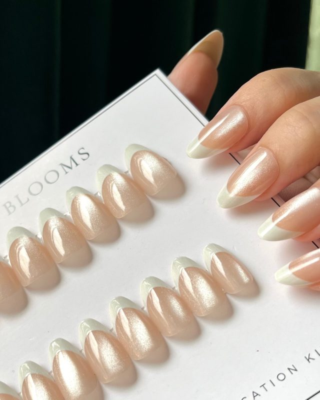 [PREMIUM] Cateye Nails-French Glitter Cateye nails-711-Free 24pc Sticker Sheet included