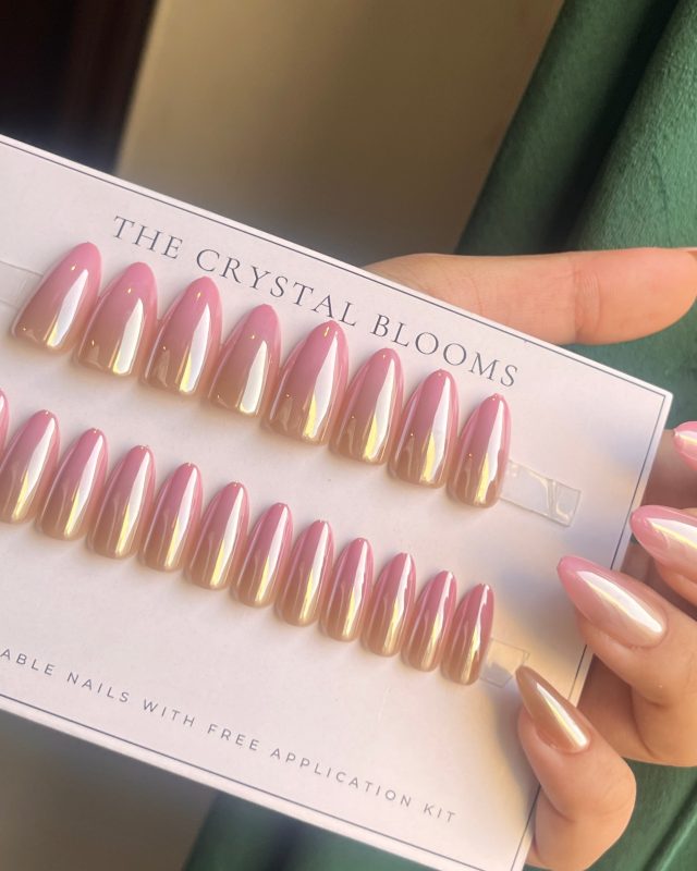 [Premium] Reflective Mirror Glazed Nails-3494- Free 24 -pc Sticker Sheet included