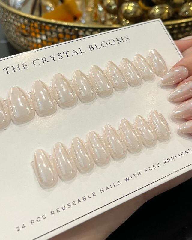 Chrome Nails-DD 04 S- Free 24pc Sticker Sheet included